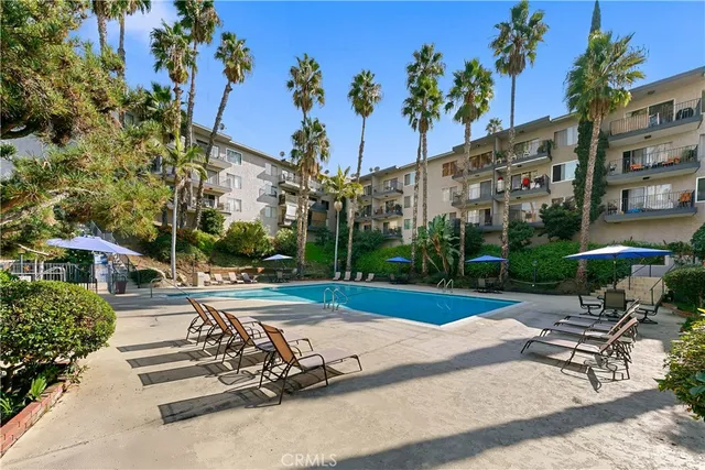 $649,000 | 1517 East Garfield Avenue, Unit 53, Glendale, CA 91205