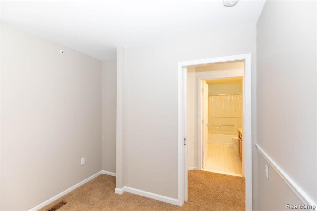 475 Cherry Orchard Road Canton, MI 48188 - Photo 36 of 46