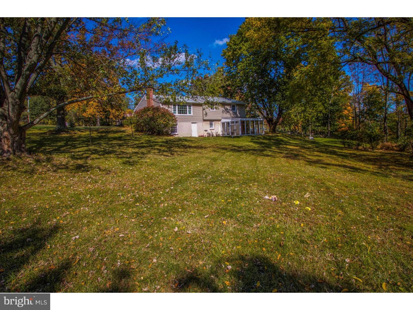 18 Chalfont Road Chalfont, PA 18914 - Photo 5 of 25 Exterior Back