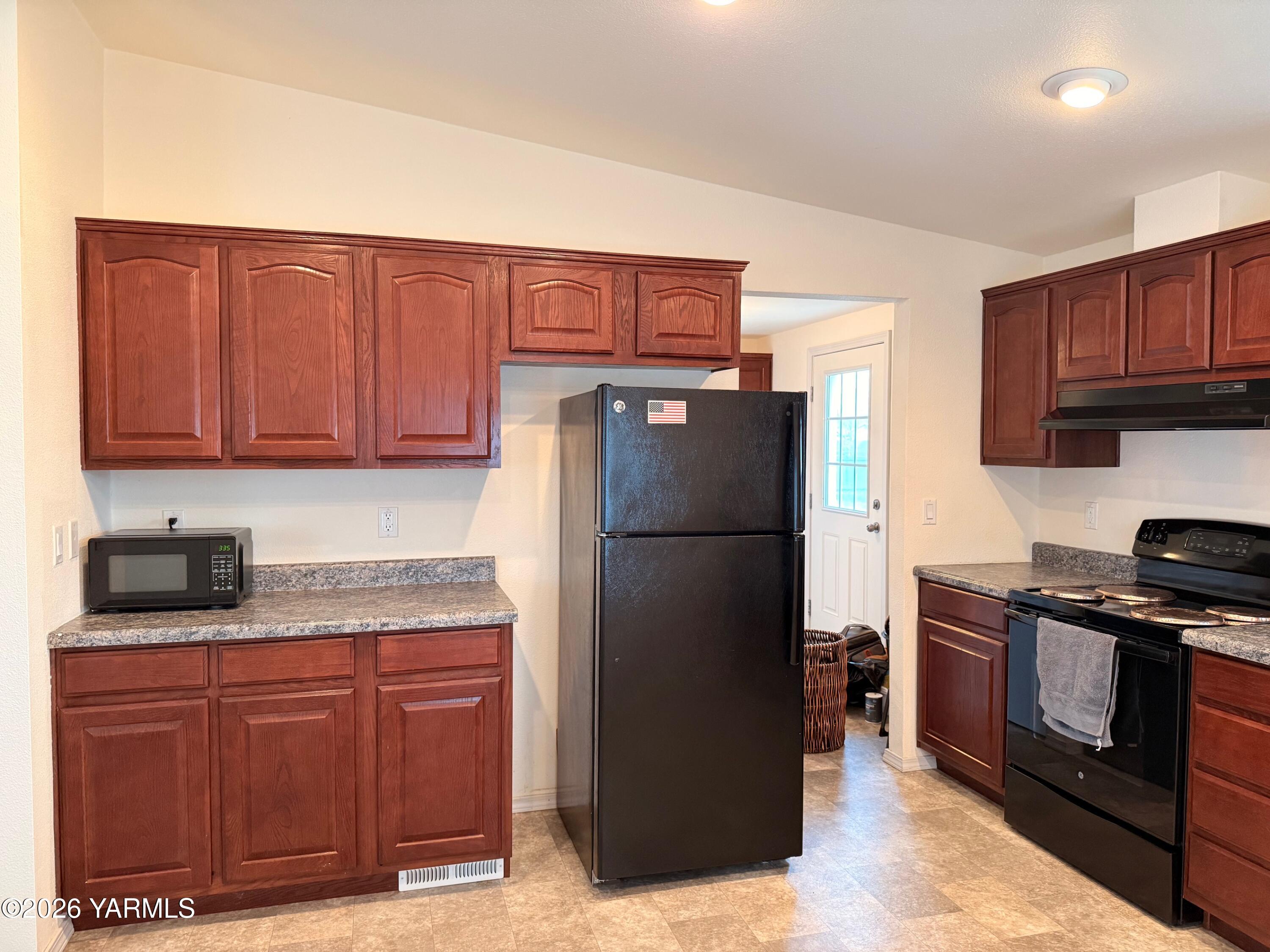 3701 Gun Club Road, Unit 152 Yakima, WA 98901 - Photo 4 of 14 IMG_1335