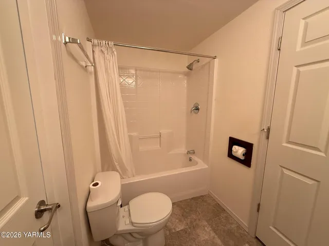 $309,000 | 3701 Gun Club Road, Unit 152, Yakima, WA 98901