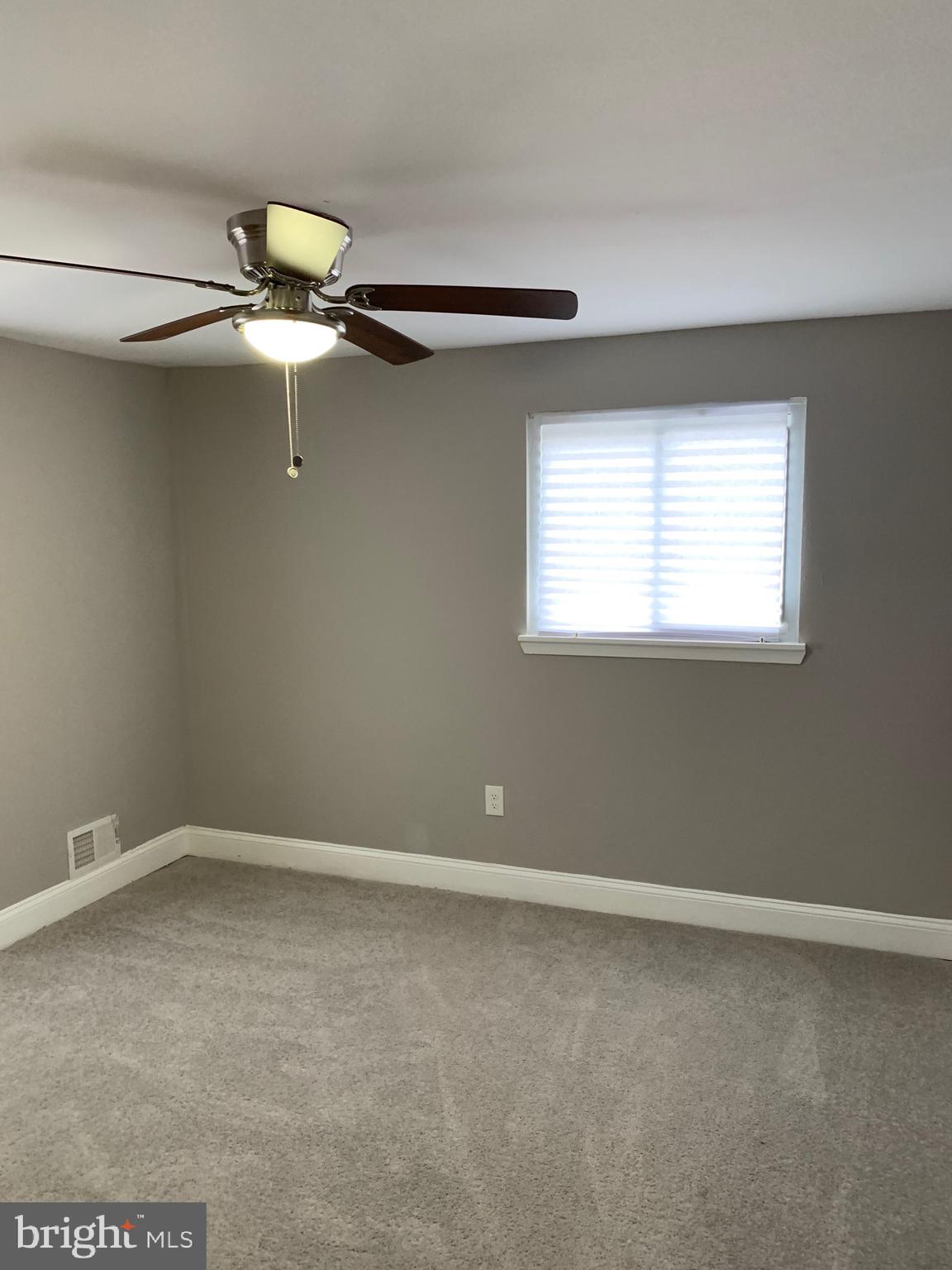 5627 Arnhem Road Baltimore, MD 21206 - Photo 4 of 5 Gallery Image 4