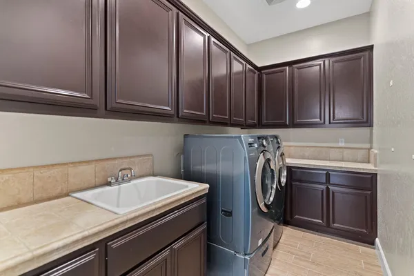 $620,000 | 2914 Blackwood Avenue, Clovis, CA 93619