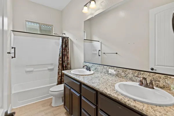 $620,000 | 2914 Blackwood Avenue, Clovis, CA 93619