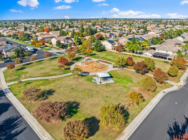 $649,000 | 2914 Blackwood Avenue, Clovis, CA 93619