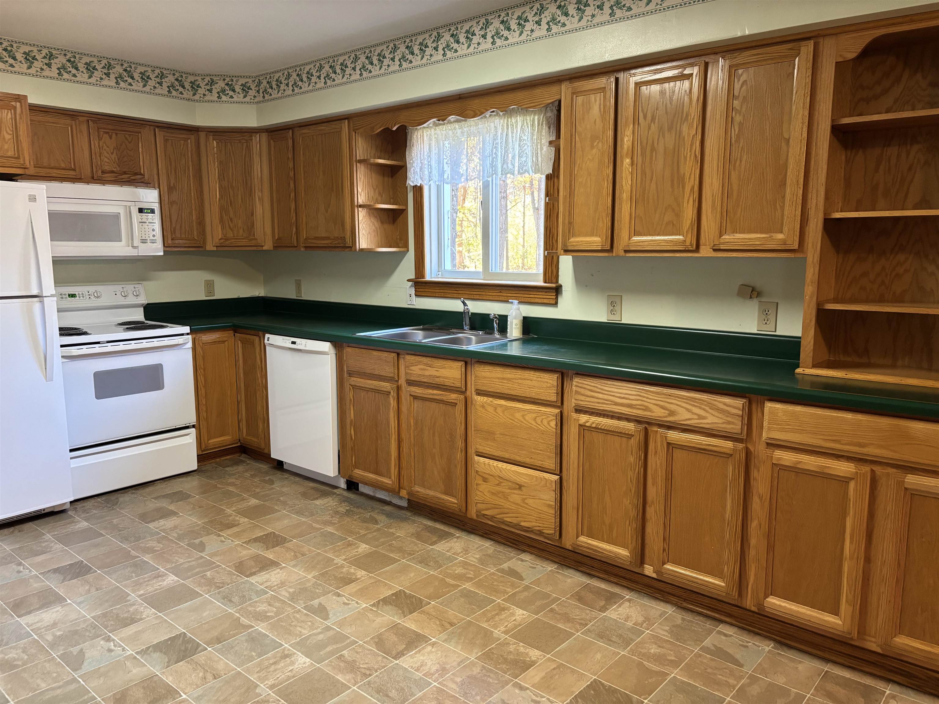9750 Marshall Road Birch Run, MI 48415 - Photo 7 of 42 50193159-638a5523-686e-4ade-ad42-7c4bfae84809.JPG