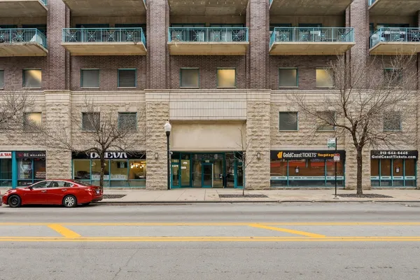 $755,000 | 910 West Madison Street, Unit 808, Chicago, IL 60607