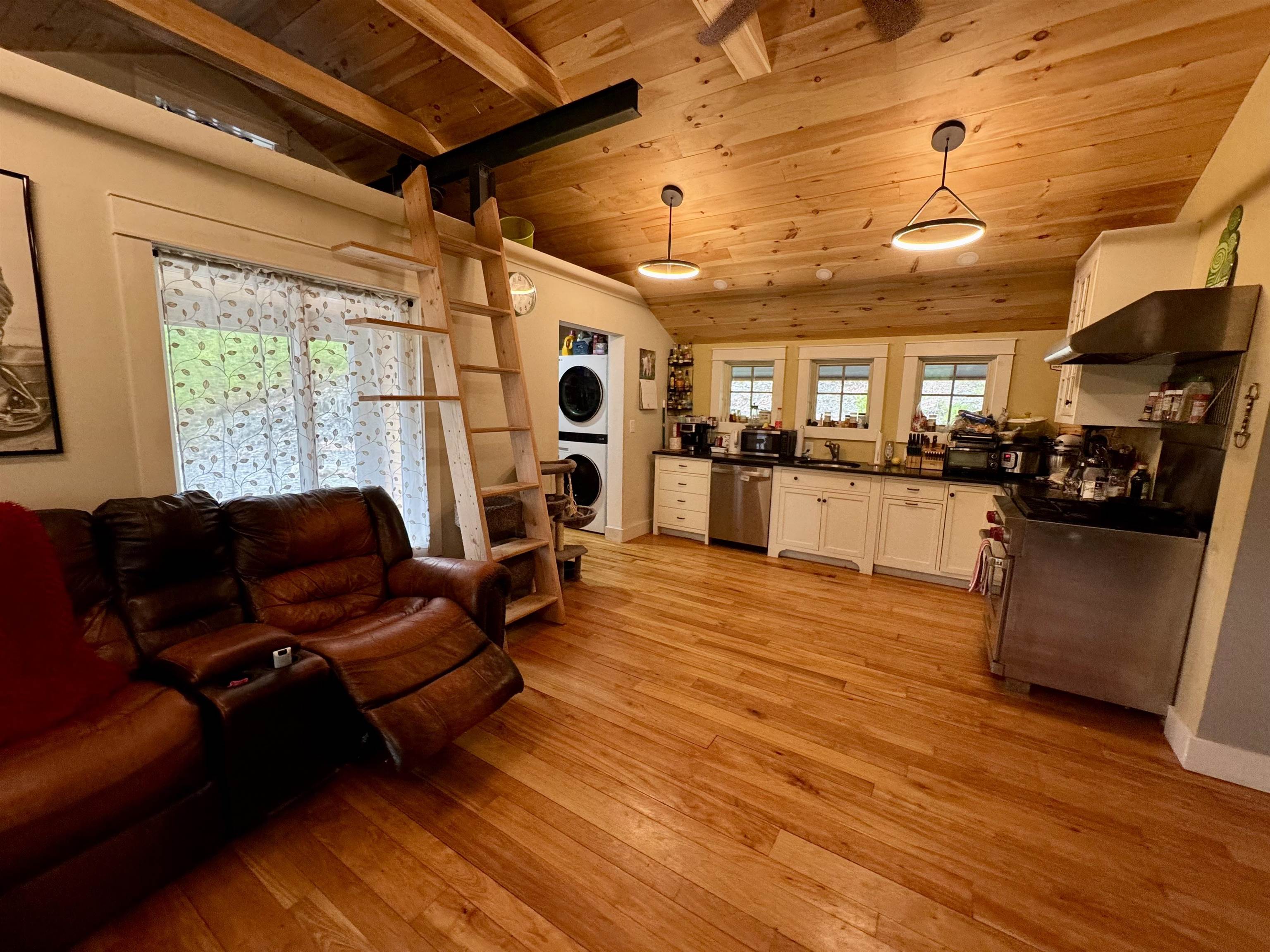198 Brackett Road Fairlee, VT 05045 - Photo 27 of 53