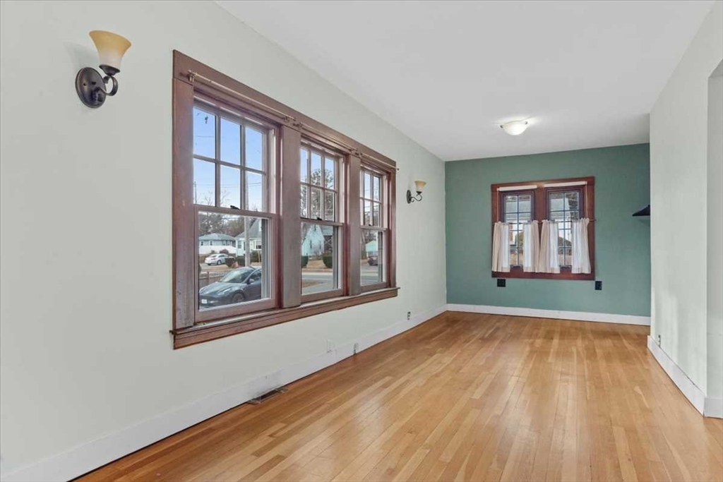 151 Bridle Road Billerica, MA 01821 - Photo 12 of 31 Gallery Image 12