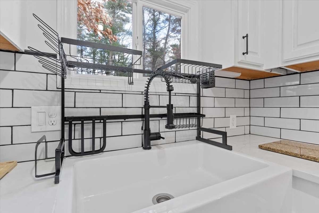 151 Bridle Road Billerica, MA 01821 - Photo 15 of 31 Gallery Image 15