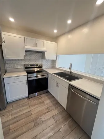 $1,350 | 5232 Via Hacienda Circle, Unit 219, Orlando, FL 32839