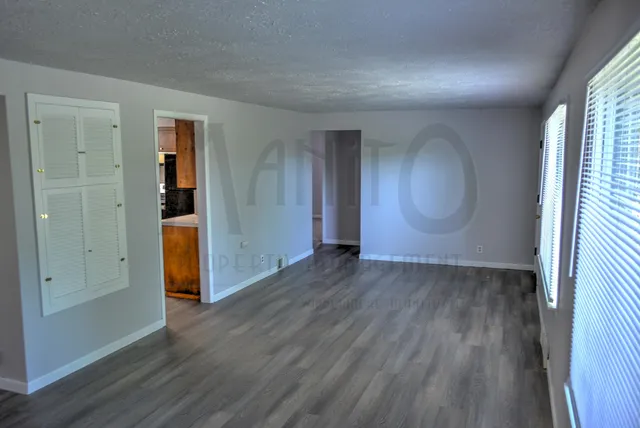 $1,950 | 5709 North C Street, Spokane, WA 99205