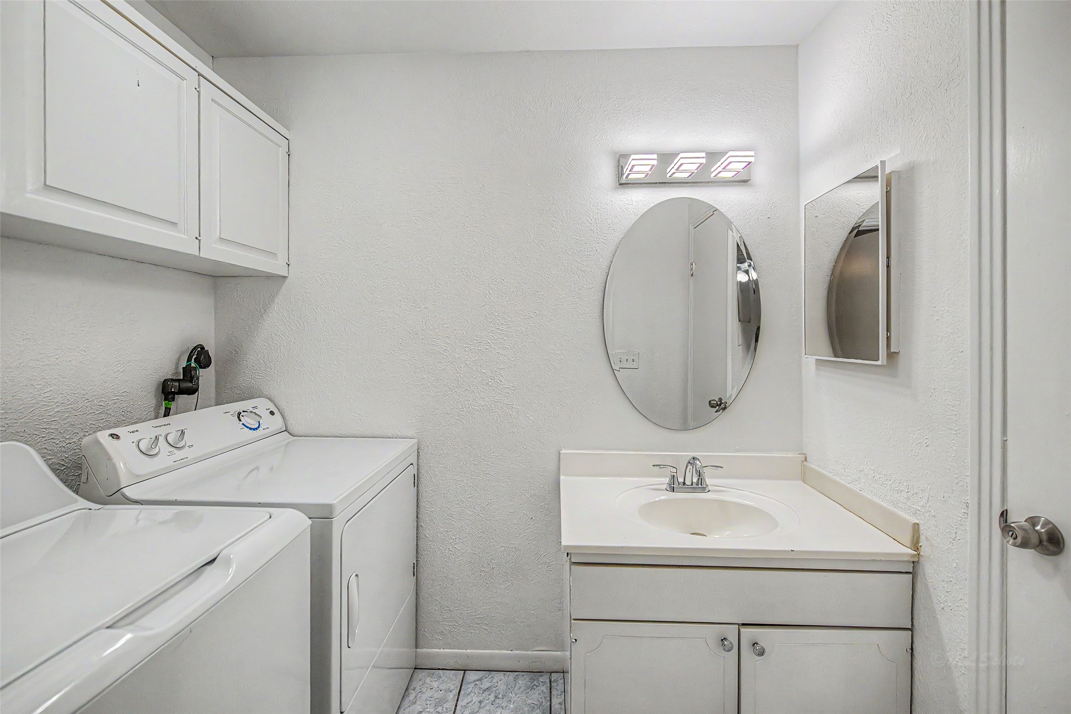 830 Threadneedle Street, Unit 228 Houston, TX 77079 - Photo 16 of 18