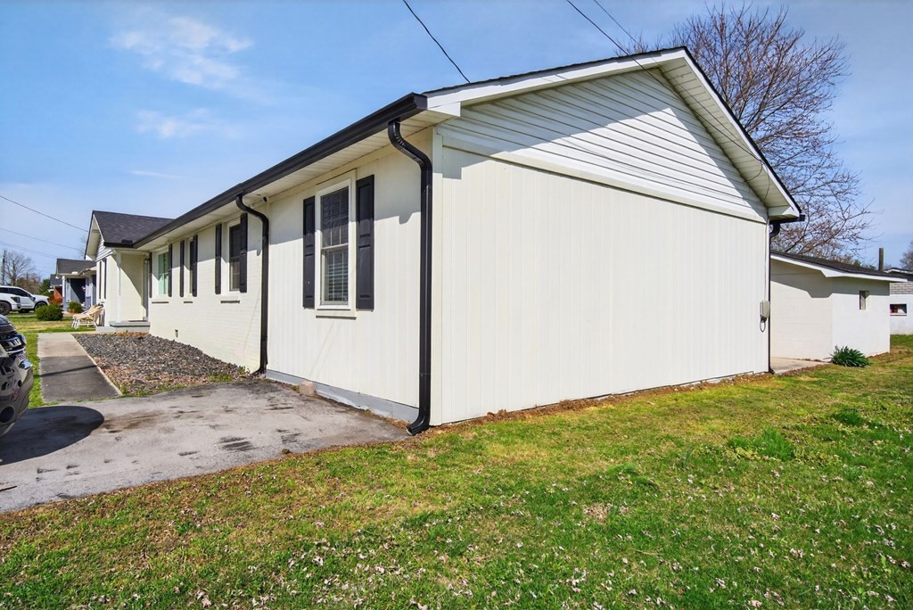 612 Dry Creek Road Smithville, TN 37166 - Photo 21 of 23