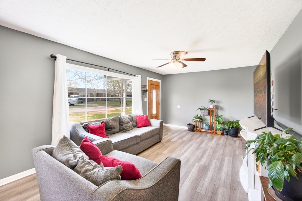 612 Dry Creek Road Smithville, TN 37166 - Photo 6 of 23