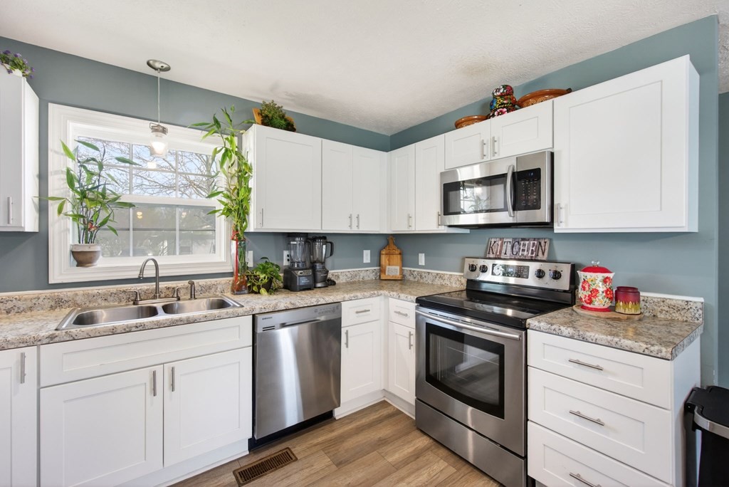 612 Dry Creek Road Smithville, TN 37166 - Photo 8 of 23