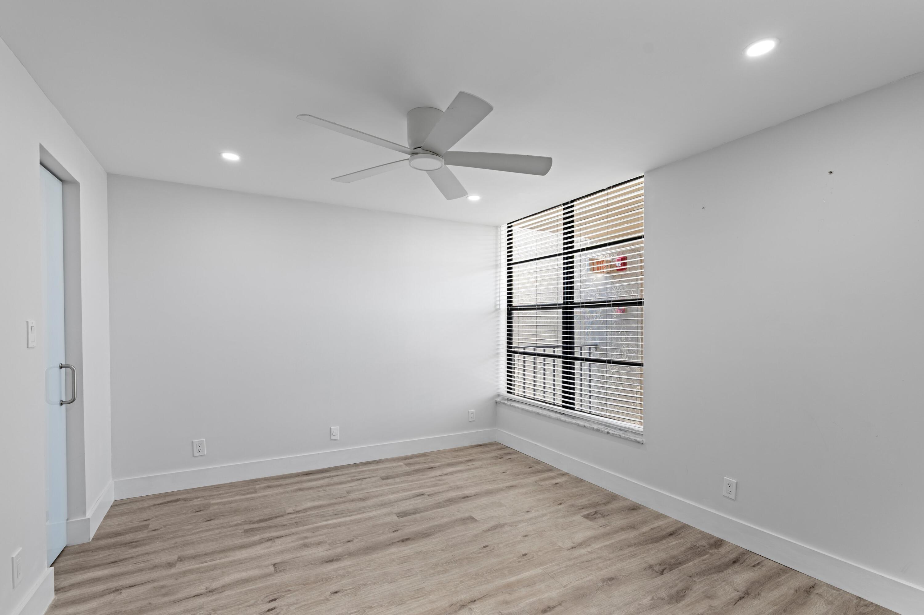 6 Royal Palm Way, Unit 509 Boca Raton, FL 33432 - Photo 14 of 20 DSC02678-SMALL