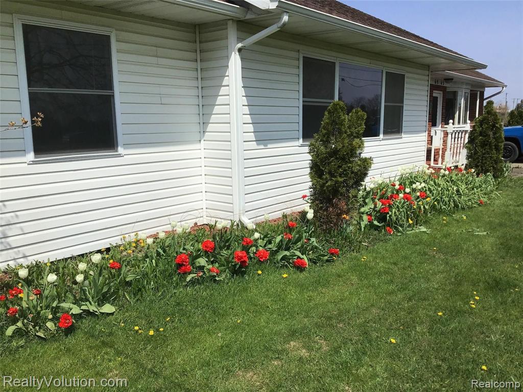 6945 Jefferson Road North Branch, MI 48461 - Photo 16 of 18 Gallery Image 16