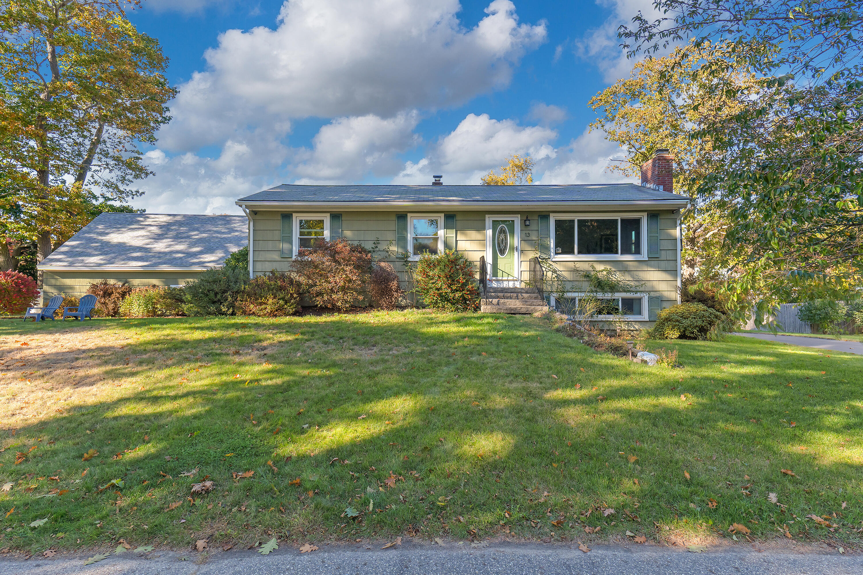 13 Thrasher Road Cape Elizabeth, ME 04107 - Photo 2 of 66 13 Thrasher Rd_101