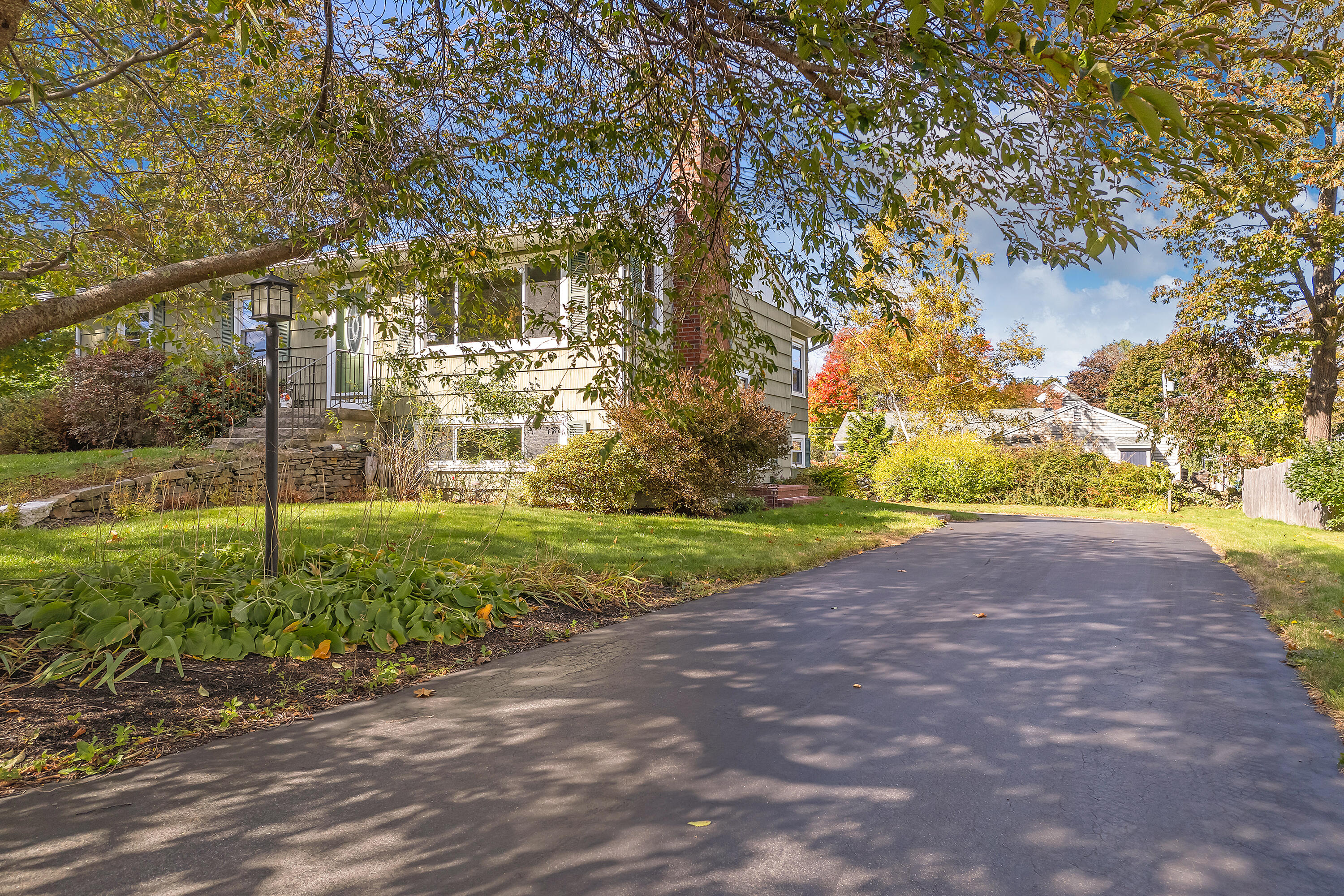 13 Thrasher Road Cape Elizabeth, ME 04107 - Photo 5 of 66 13 Thrasher Rd_105