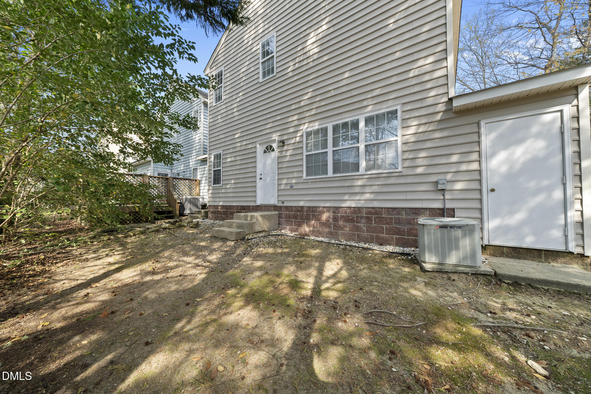 4126 Beaufain Street Raleigh, NC 27604 - Photo 22 of 36 a backyard of a house
