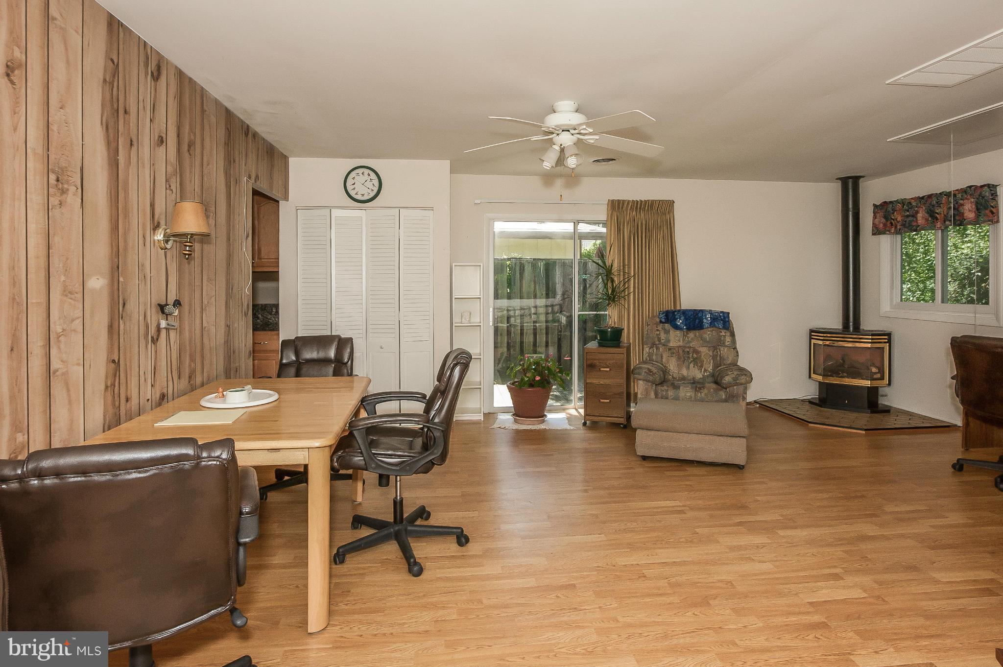 14938 Hydrus Road Silver Spring, MD 20906 - Photo 14 of 30 Family Room