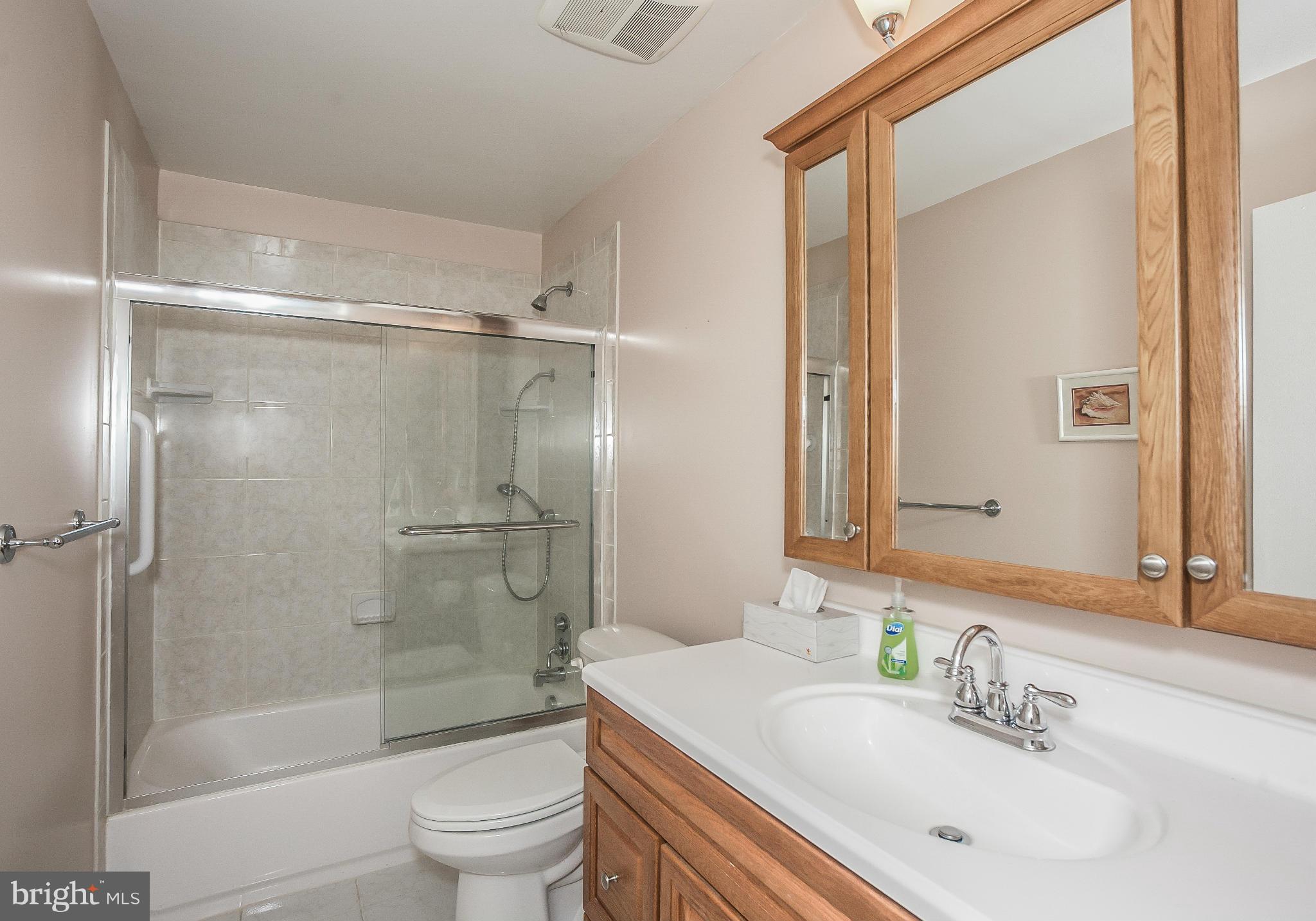 14938 Hydrus Road Silver Spring, MD 20906 - Photo 24 of 30 Bath