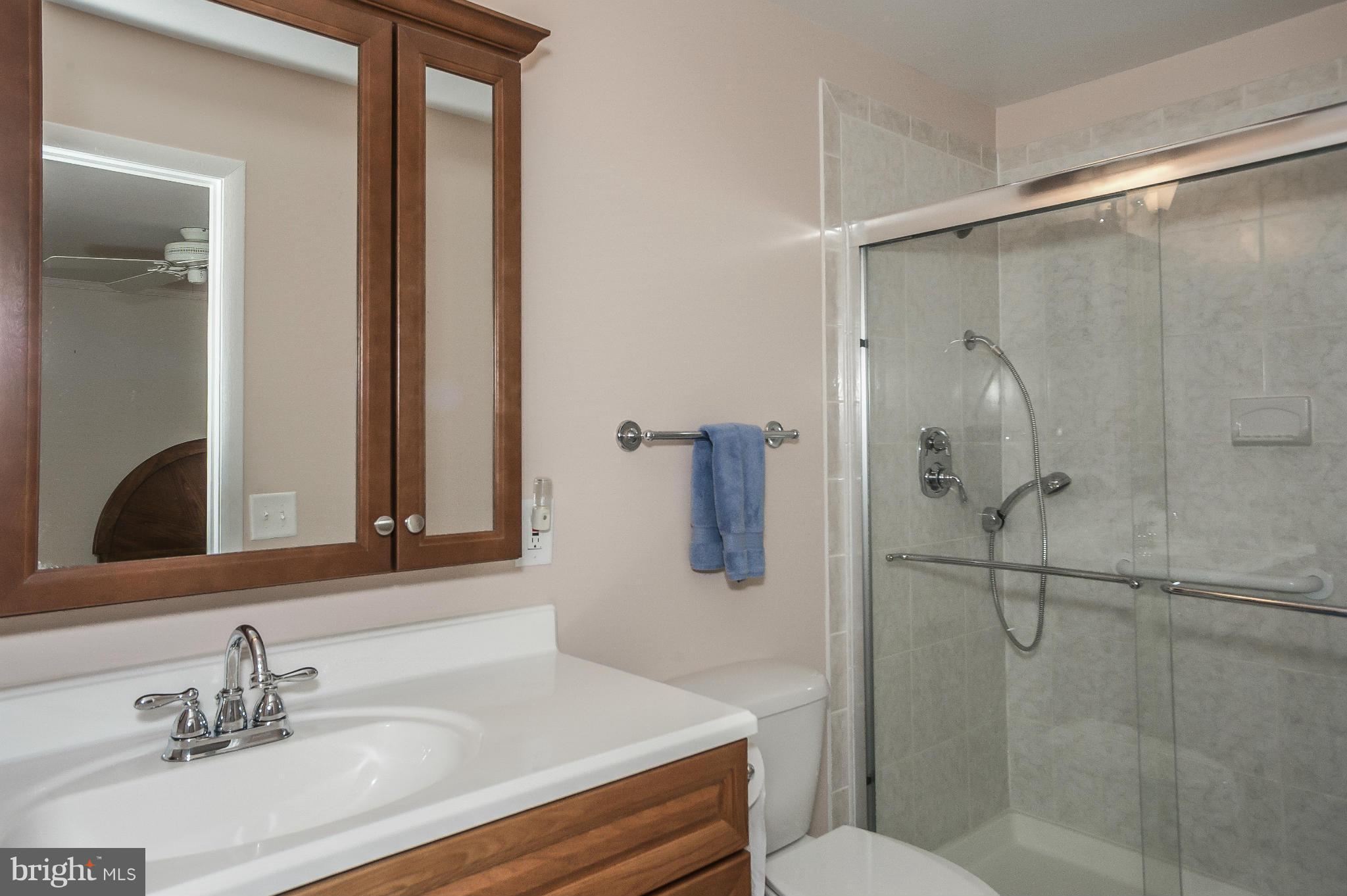 14938 Hydrus Road Silver Spring, MD 20906 - Photo 25 of 30 Bath