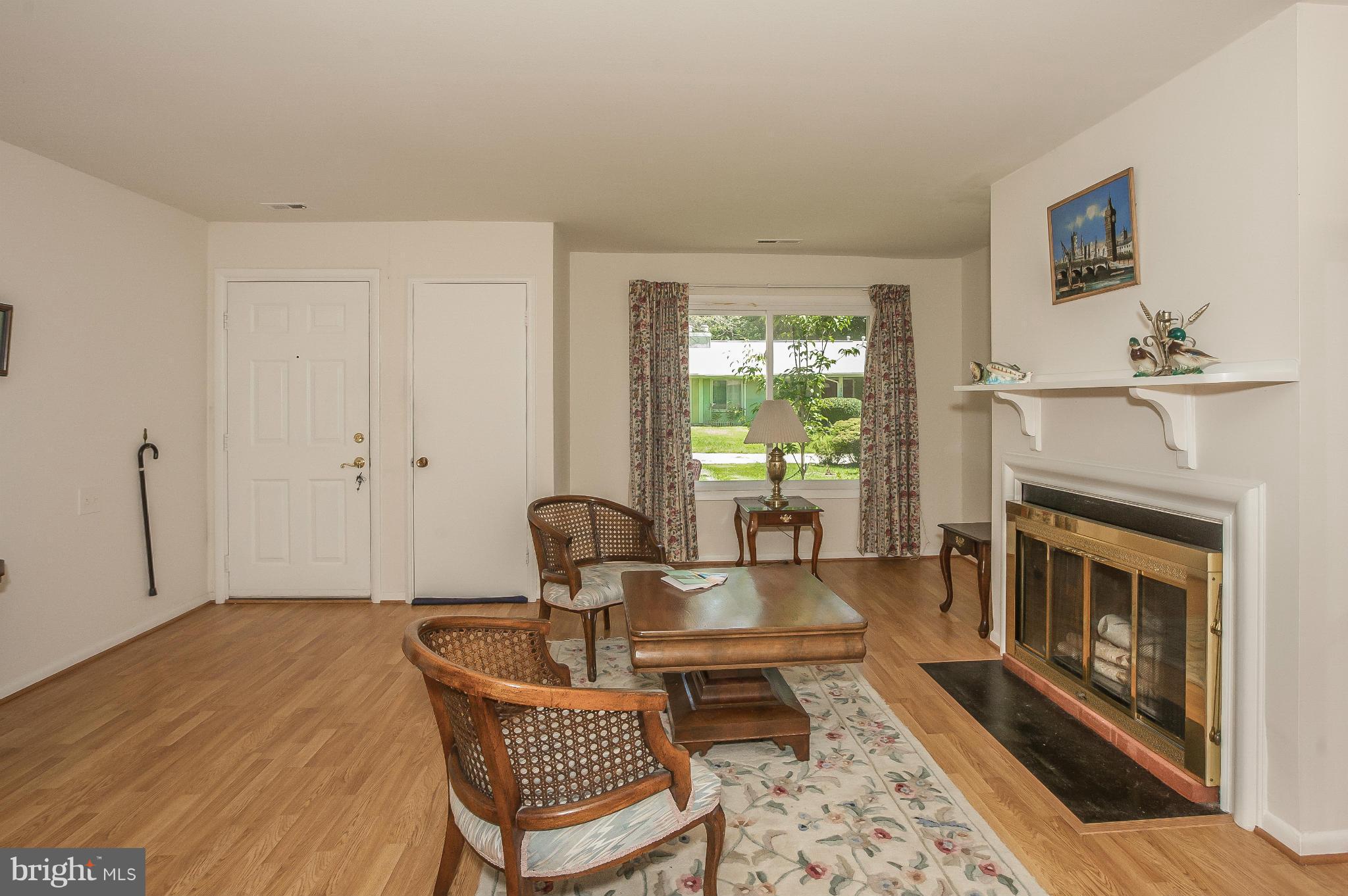 14938 Hydrus Road Silver Spring, MD 20906 - Photo 6 of 30 Living Room