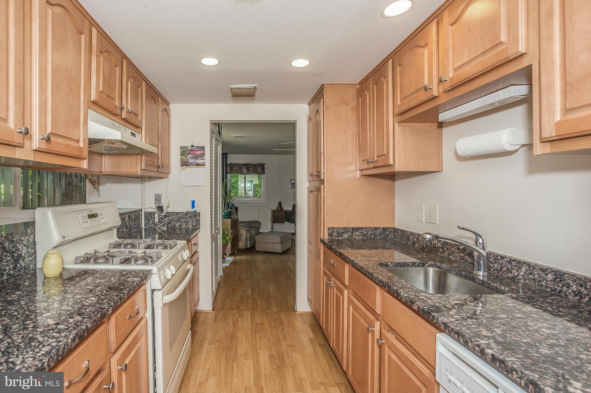 14938 Hydrus Road Silver Spring, MD 20906 - Photo 10 of 30 Kitchen