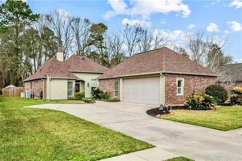 $346,000 | 12513 Winter Ridge Drive, Walker, LA 70785