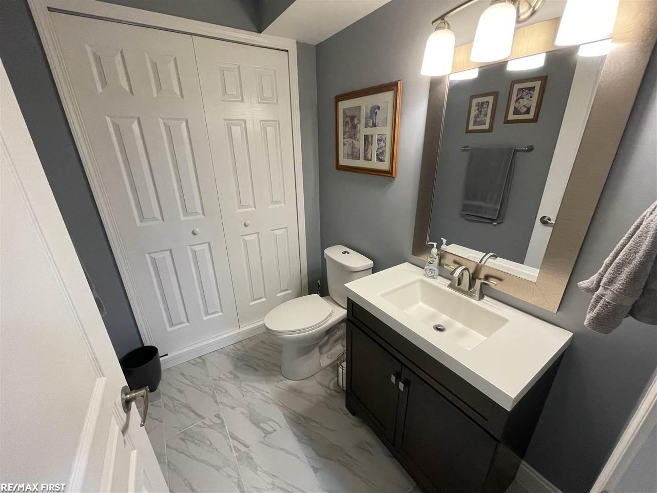 48295 Silver Lake Road Macomb, MI 48042 - Photo 36 of 41