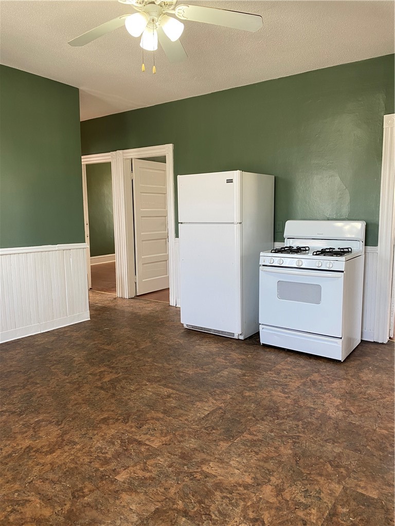 69 Erastus Street Providence, RI 02908 - Photo 7 of 16