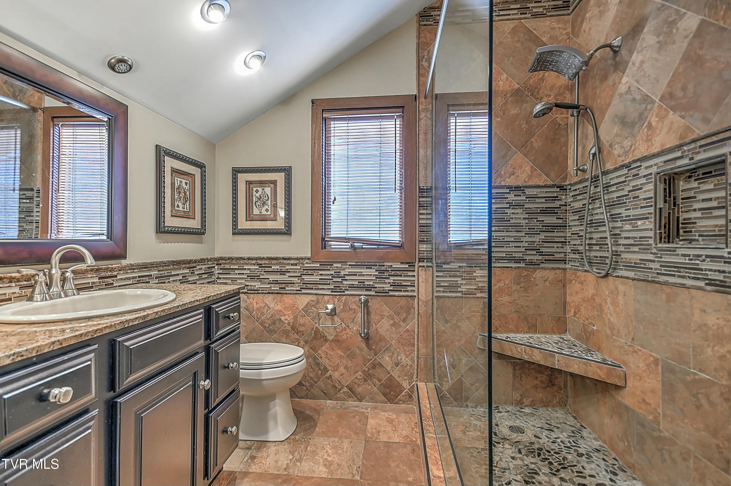 159 Columbine Road Kingsport, TN 37660 - Photo 36 of 108 tempImageXQGPFB
