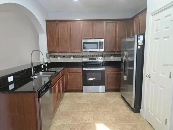 $2,200 | 14155 Stowbridge Avenue, Tampa, FL 33626