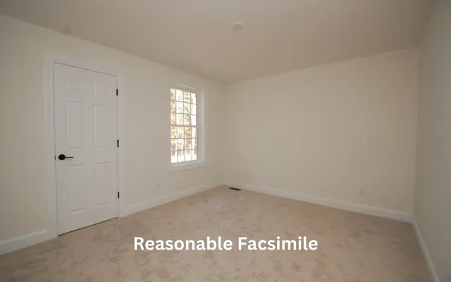 $585,000 | 9 B York Road, Hudson, NH 03051