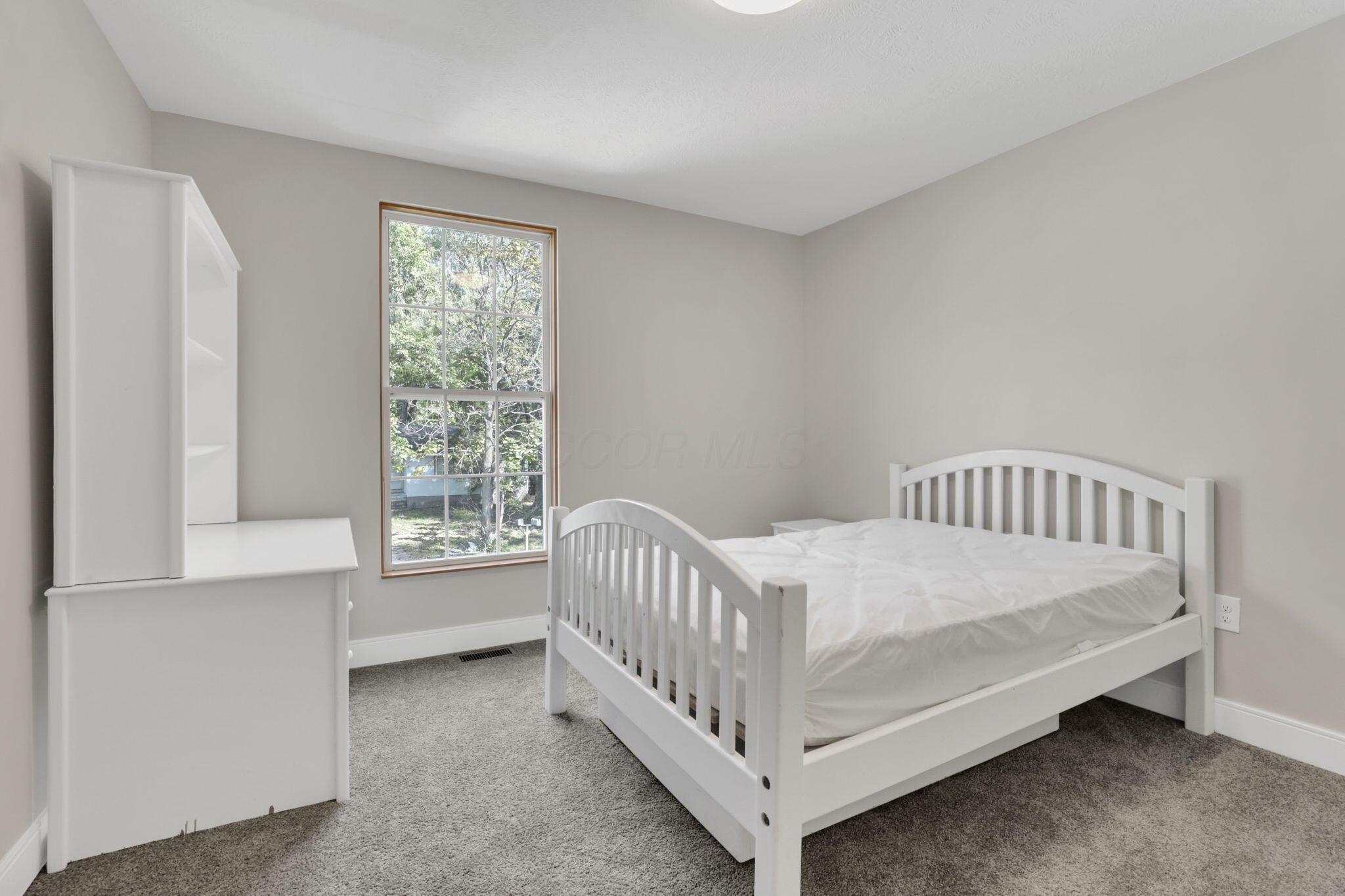 2625 Clybourne Road Columbus, OH 43231 - Photo 41 of 50 42-web-or-mls-011A8736