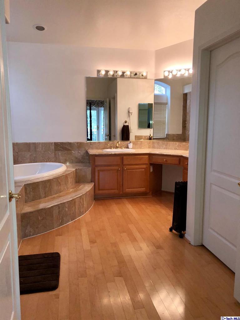 11864 Turtle Springs Lane Porter Ranch, CA 91326 - Photo 27 of 49 Gallery Image 27