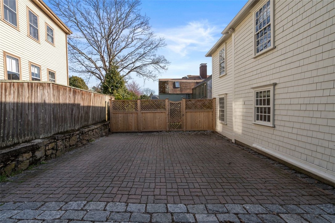 30 Thames Street Newport, RI 02840 - Photo 41 of 47
