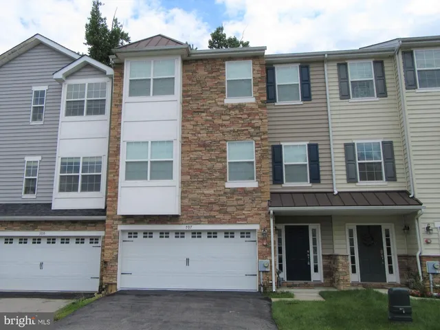 $2,800 | 707 South Twin Lakes Boulevard, Newark, DE 19711