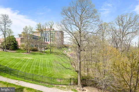 a view of an outdoor space