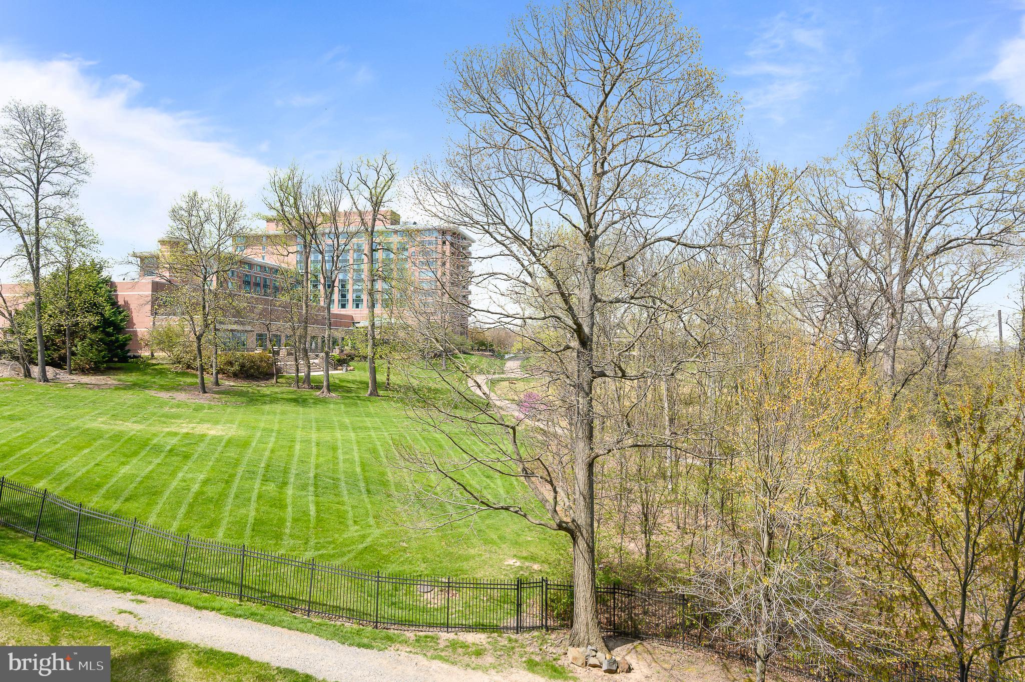 19355 Cypress Ridge Terrace, Unit 219 Leesburg, VA 20176 - Photo 14 of 42 a view of an outdoor space