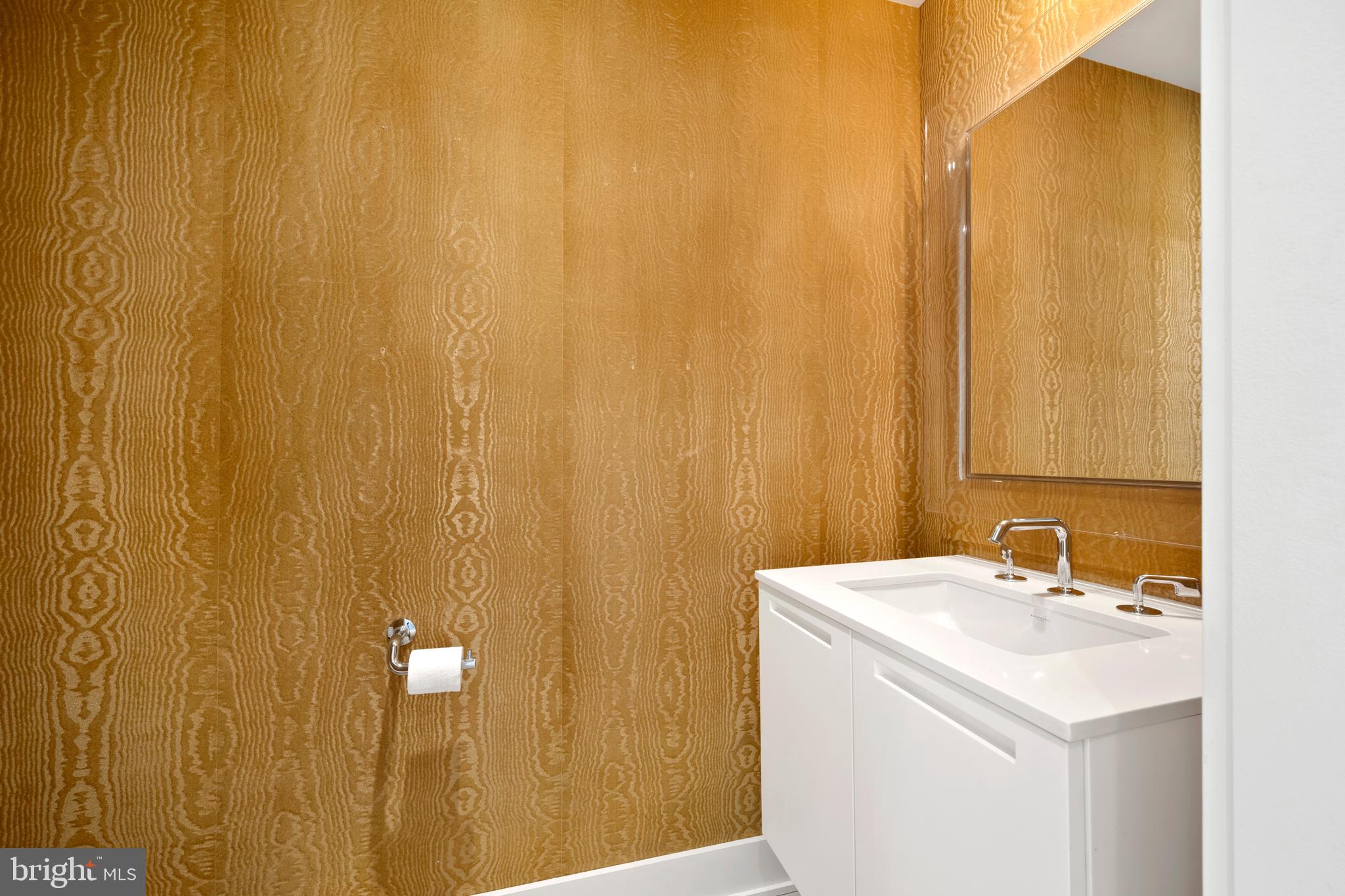 1055 Wisconsin Avenue Northwest, Unit 4E Washington, DC 20007 - Photo 43 of 58 Powder Room