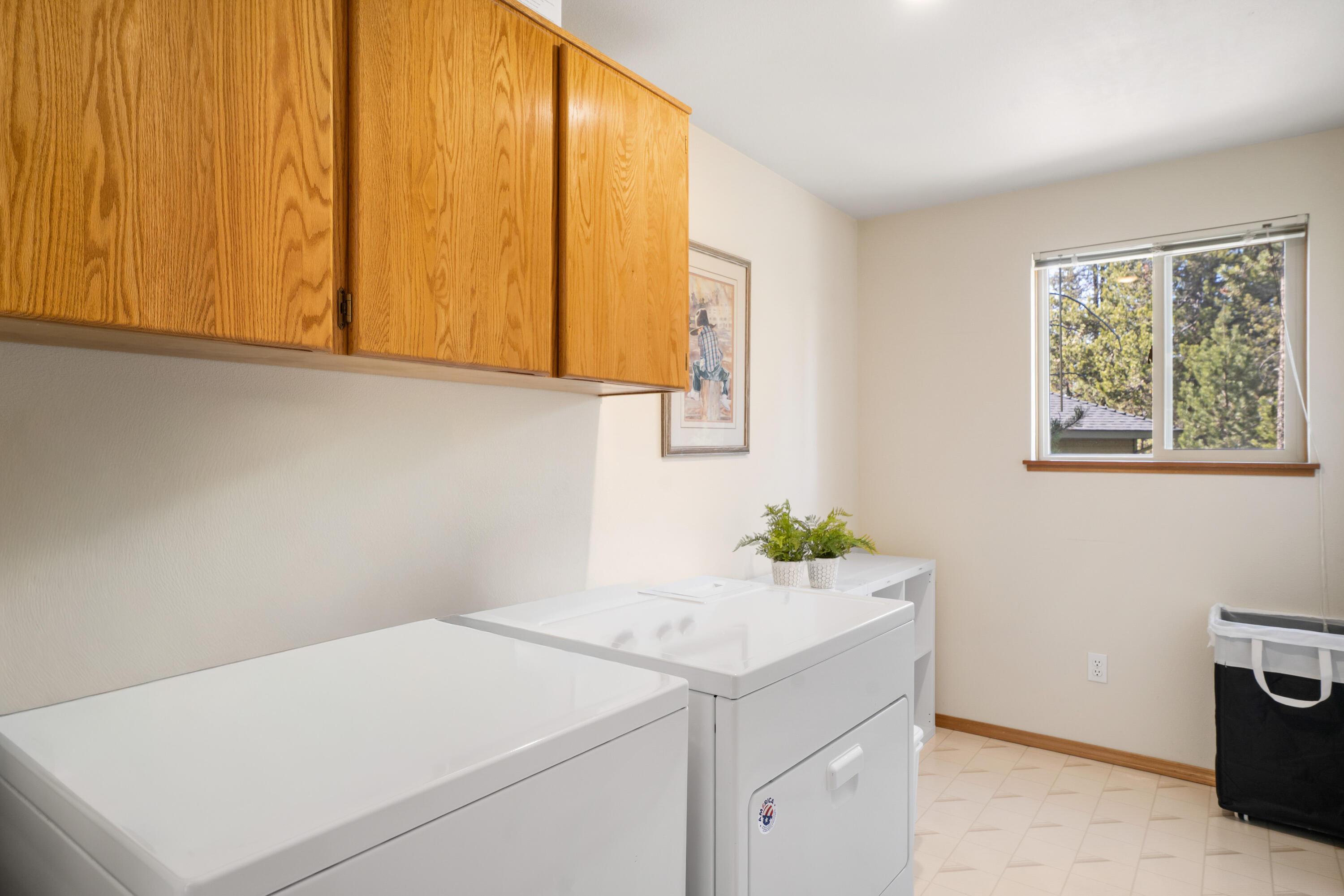 57711 Splitrock Lane, Unit 12 Sunriver, OR 97707 - Photo 21 of 21 Upstairs Laundry Room