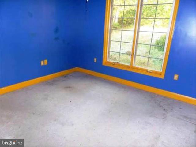 2820 Hunting Creek Road Huntingtown, MD 20639 - Photo 10 of 14 Interior (General)