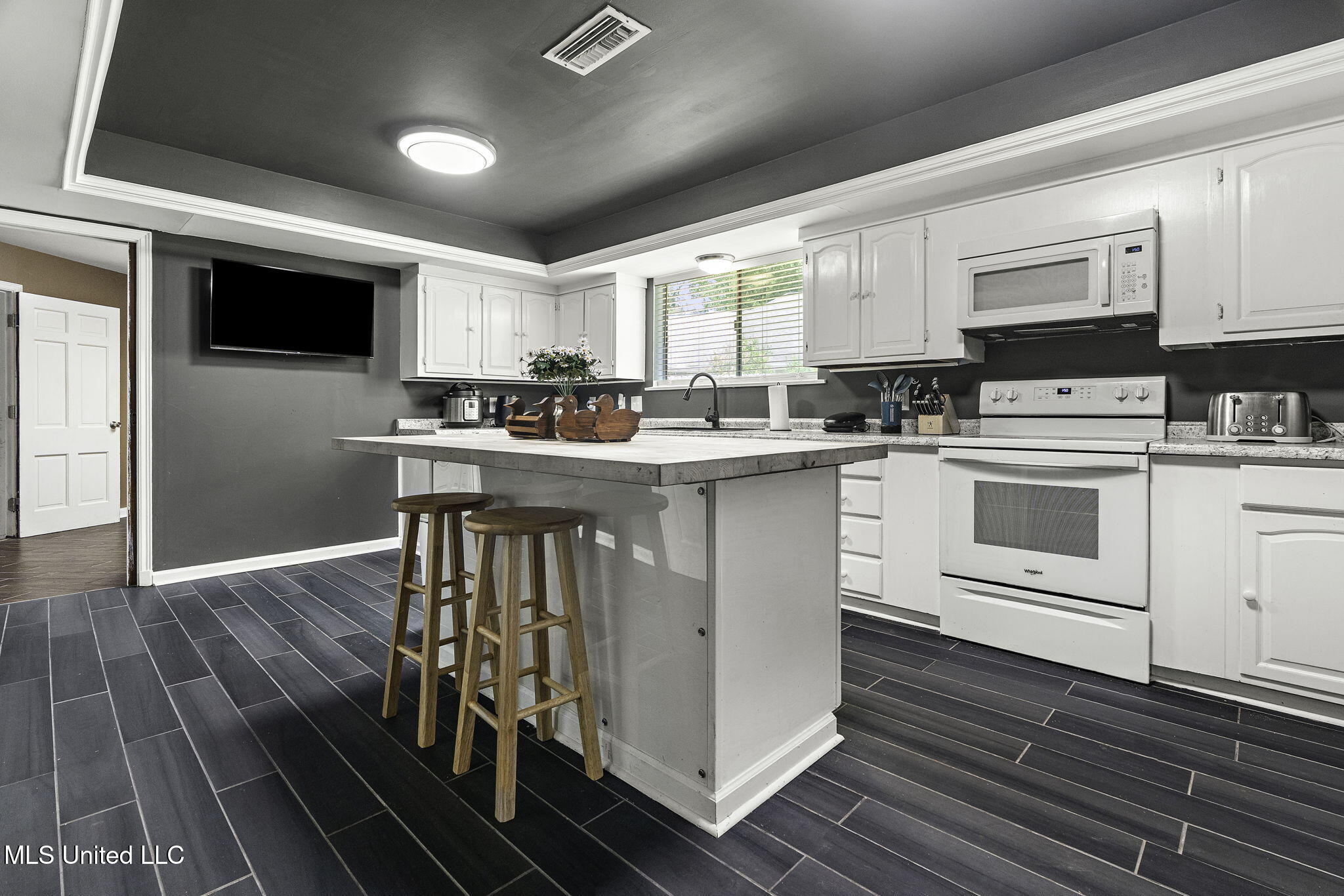 212 Harmony Street McComb, MS 39648 - Photo 12 of 23 13-web-or-mls-212 Harmony (11)