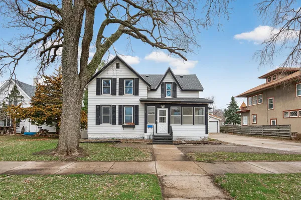 $194,000 | 510 5th Street Northwest, Faribault, MN 55021
