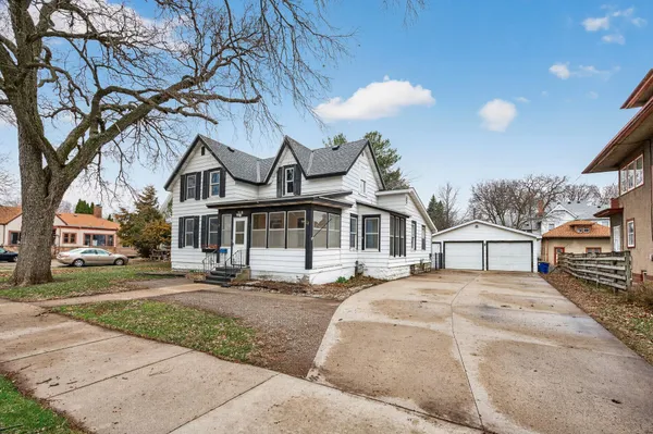 $194,000 | 510 5th Street Northwest, Faribault, MN 55021