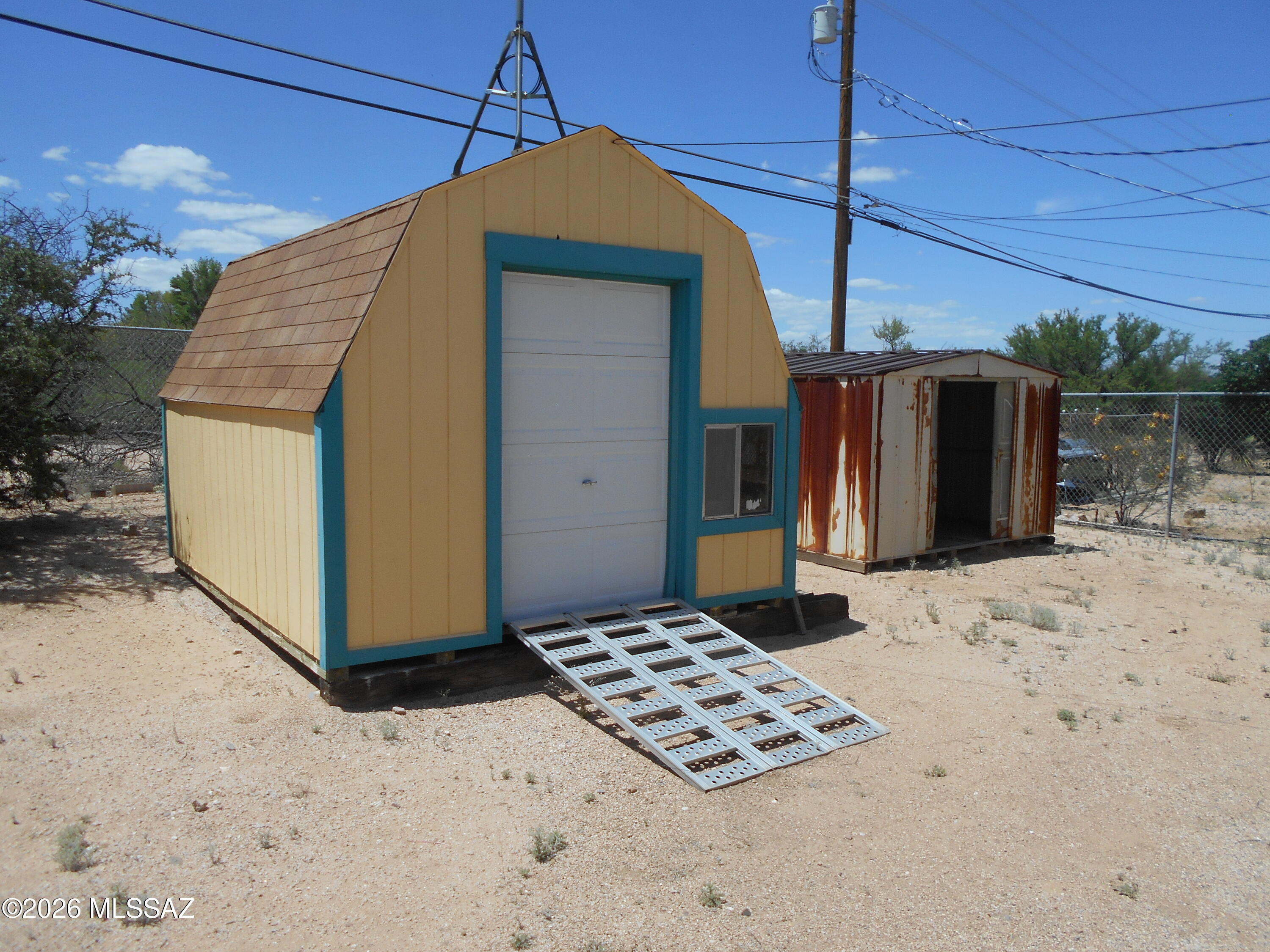 894 South Post Road Benson, AZ 85602 - Photo 10 of 37