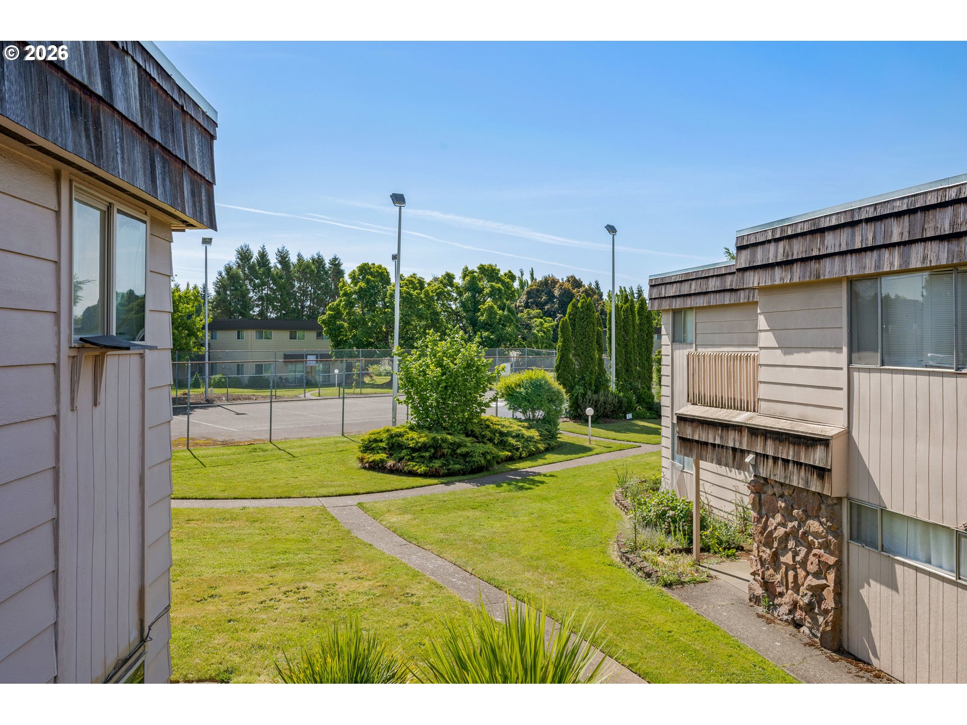 2727 Gateway Street, Unit 18 Springfield, OR 97477 - Photo 17 of 34 a view of a backyard